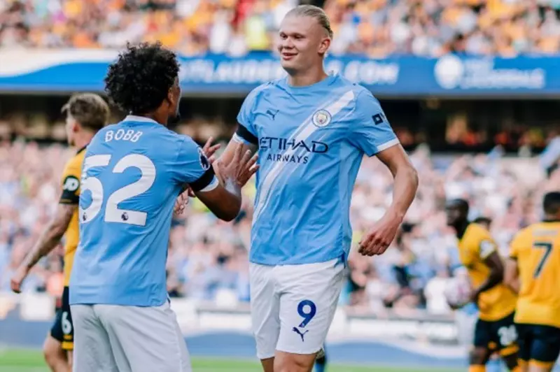 احتفال هالاند في مباراة مانشستر سيتي وولفرهامبتون